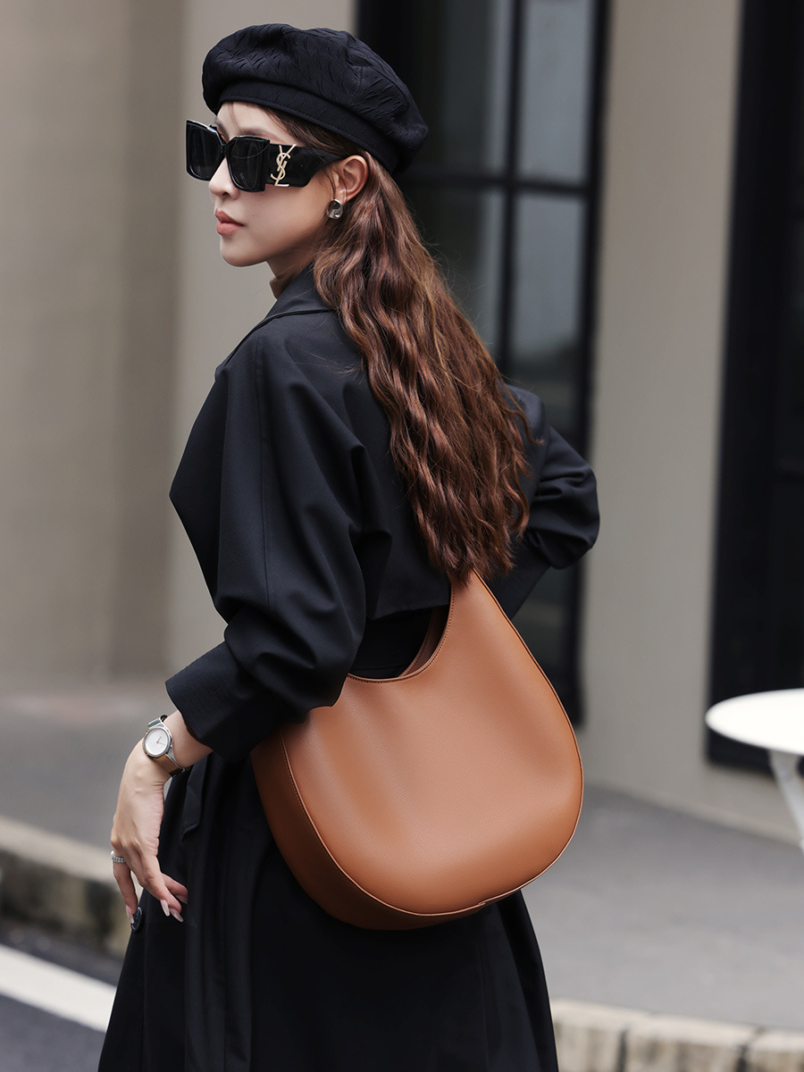 Minimalist Round Crossbody Bag